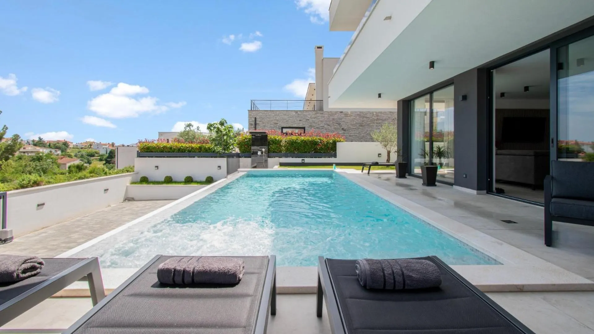 Villa Infinity Gem Mit Beheizbarem Pool In Medulin, Istrien קרואטיה