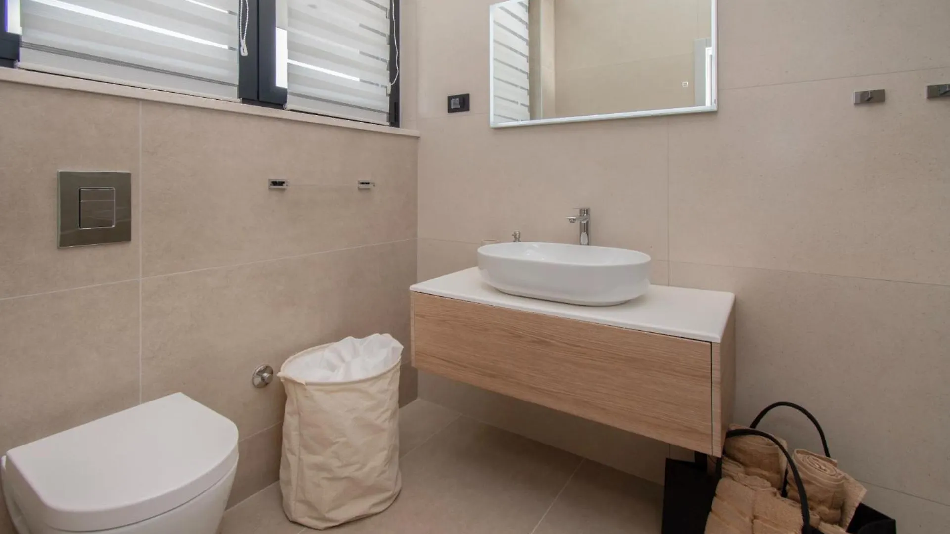 Villa Infinity Gem Mit Beheizbarem Pool In Medulin, Istrien  מדולין